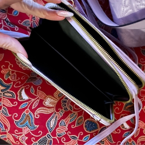 Elegant Lavender Tote Bag - Picture 4 of 6